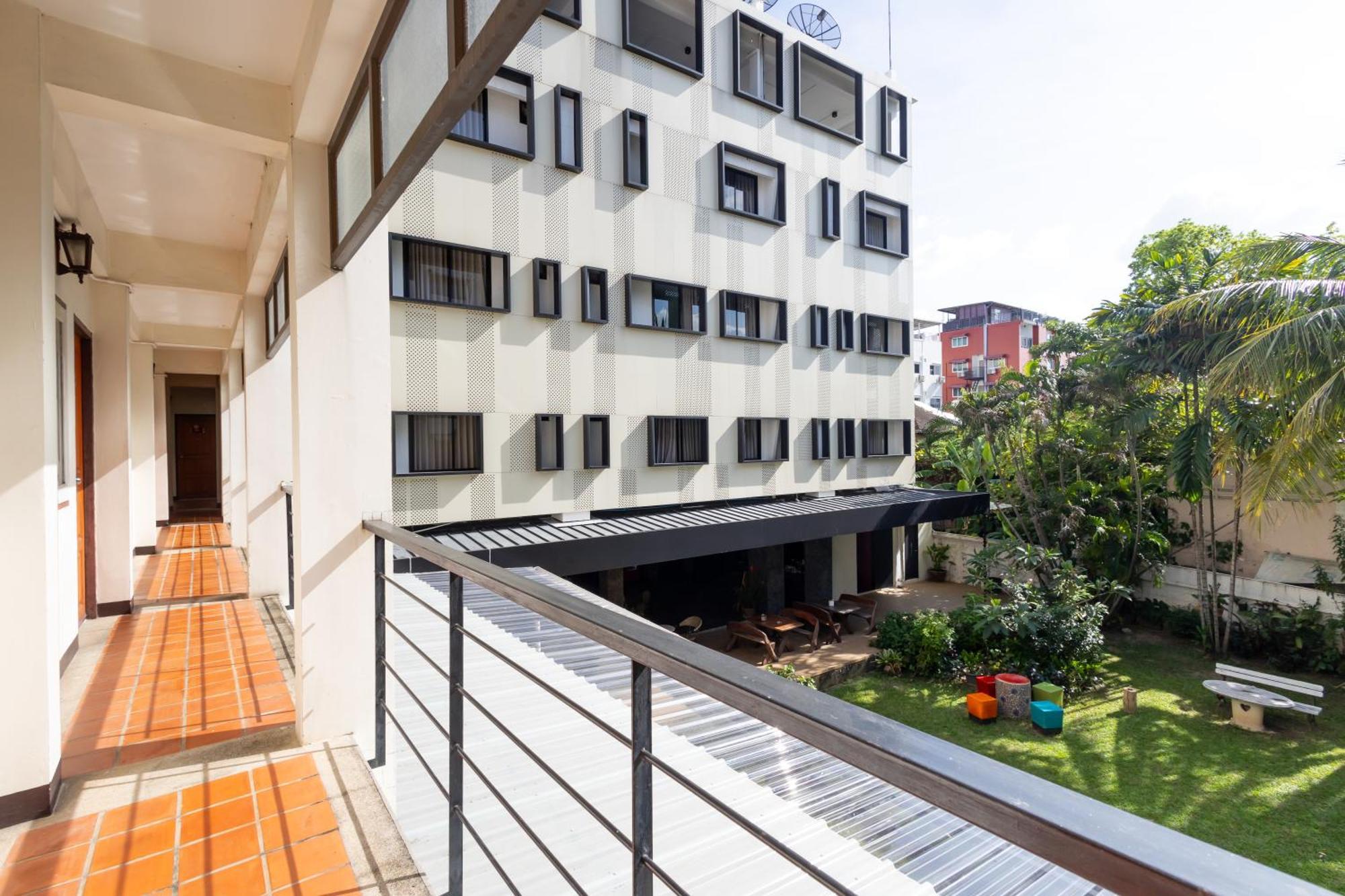 Penpark Place Bangkok Exterior foto